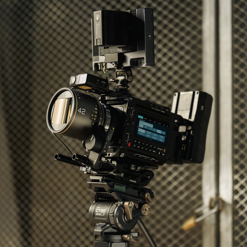 Blackmagic PYXIS 6K/12K用カメラケージ プロキット Vマウント (ES-