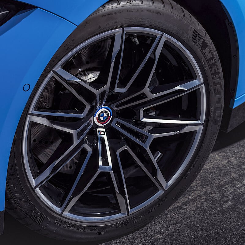 BMW M GmbH 50周年記念 ホイールセンターキャップ 1pc | Wright Com