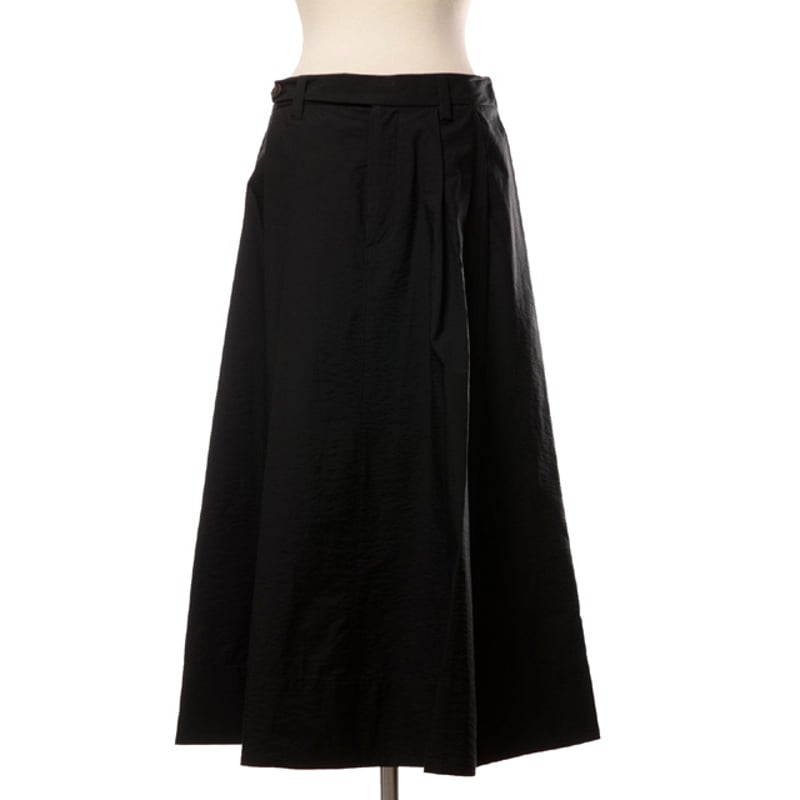 ブルネロクチネリ Brunello Cucinelli サルトルフレアースカート