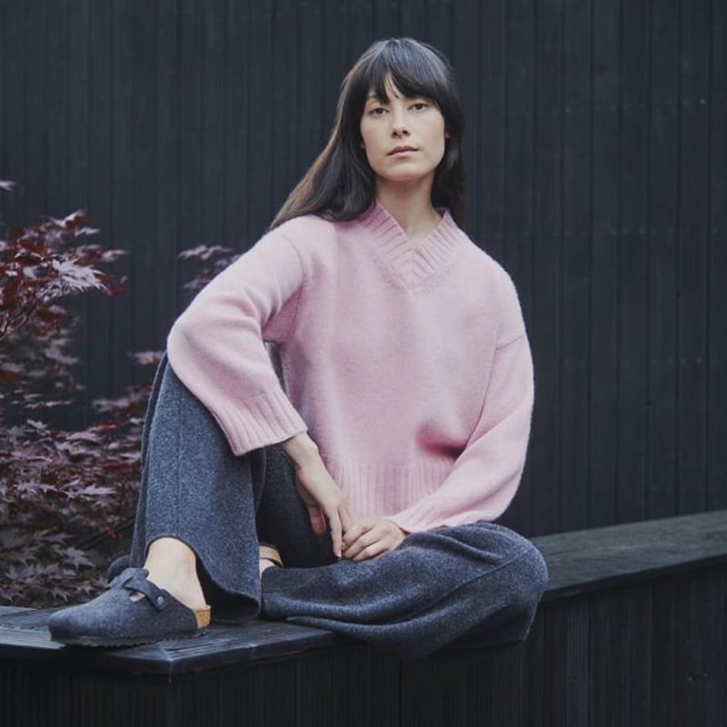 プリングル PRINGLE OF SCOTLAND Vネックセーター カシミア ダスティ