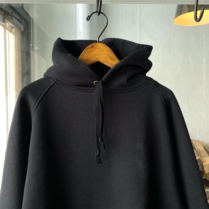 COMOLI コットン吊裏毛 パーカー | Less Higashikawa