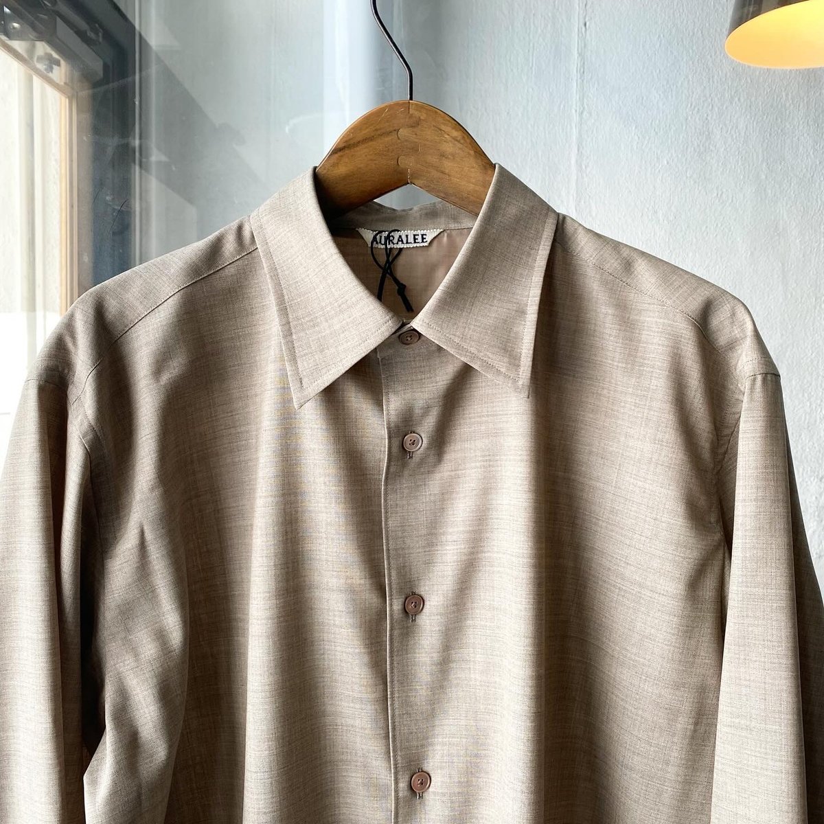 AURALEE SUPER FINE TROPICAL WOOL SHIRT | Less