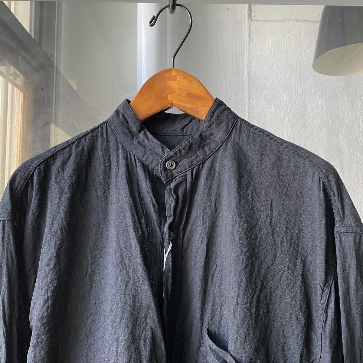 COMOLI ベタシャン プルオーバーシャツ | Less Higashikawa