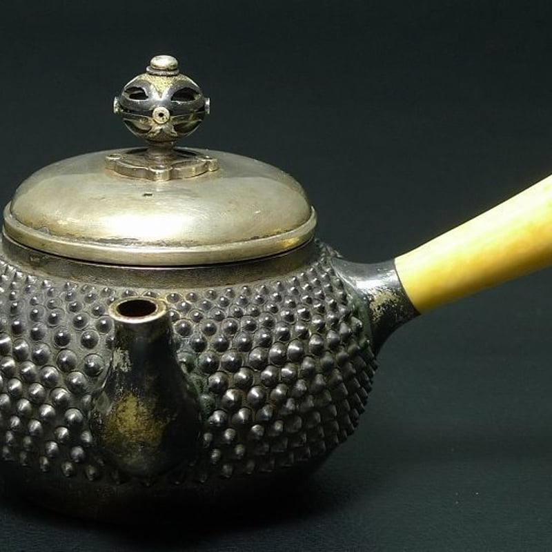 純銀刻銀製小霰文本象牙手横手急須234g/煎茶道具銀瓶△60Z610△ | 象牙