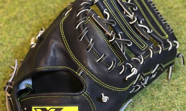 山本グラブスタジオ