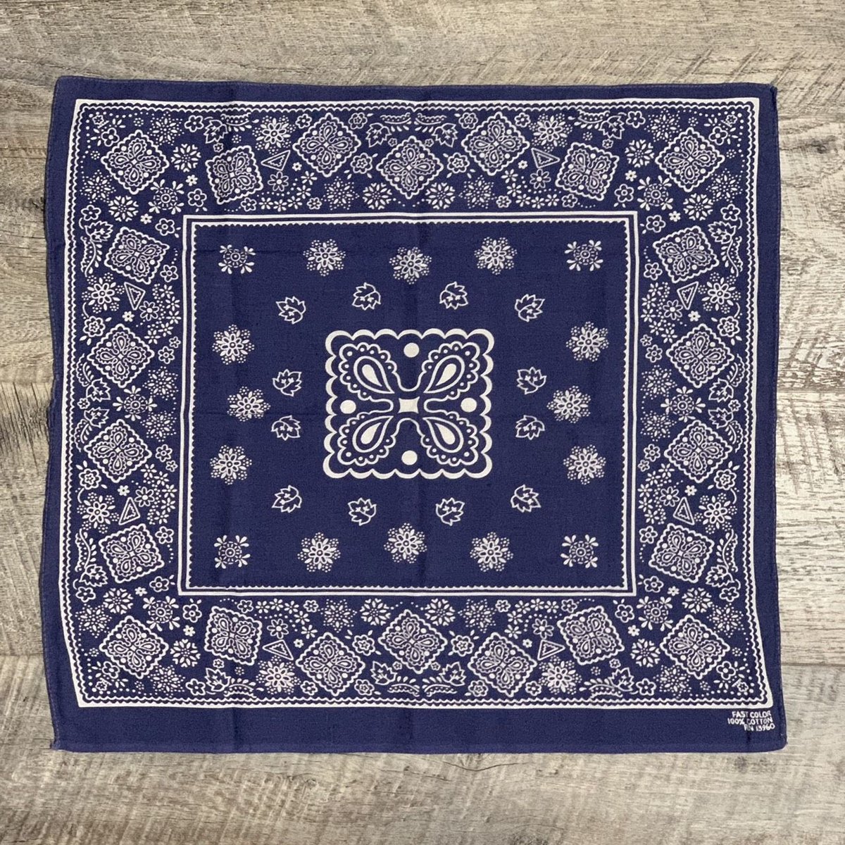 Bandana ヴィンテージバンダナ クッキー 紺 USA製 | DUFF