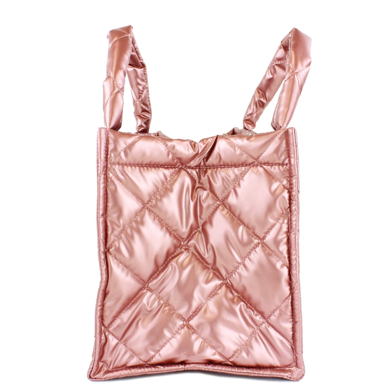 ハローキティピンク メタリックキルティングキューブバッグ | MANUFATTO