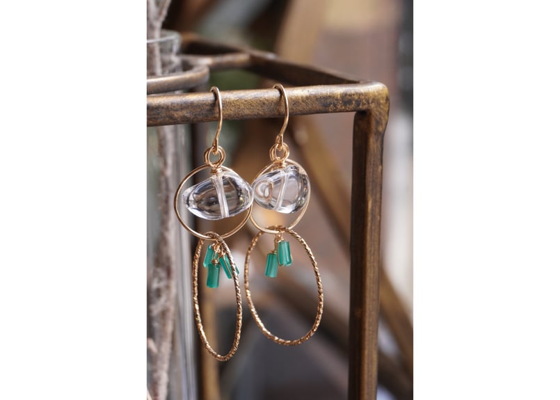 クリスタル、グリーンオニキス k14GFフックピアス | zuro jewelry