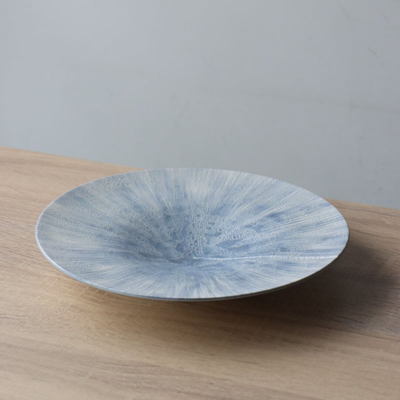 ルリ刷毛白泡 8寸皿 | 和食器通販 有田焼 山忠｜おしゃれでモダンな和