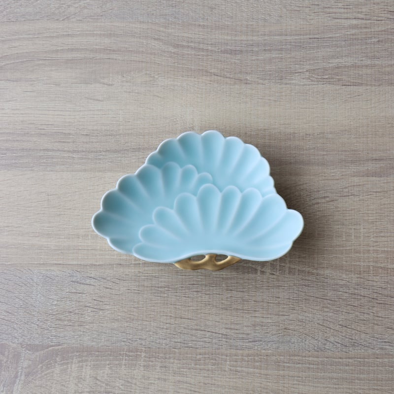 畑萬陶苑 モイスト青磁 金彩 三階松皿 | 和食器通販 有田焼 山忠