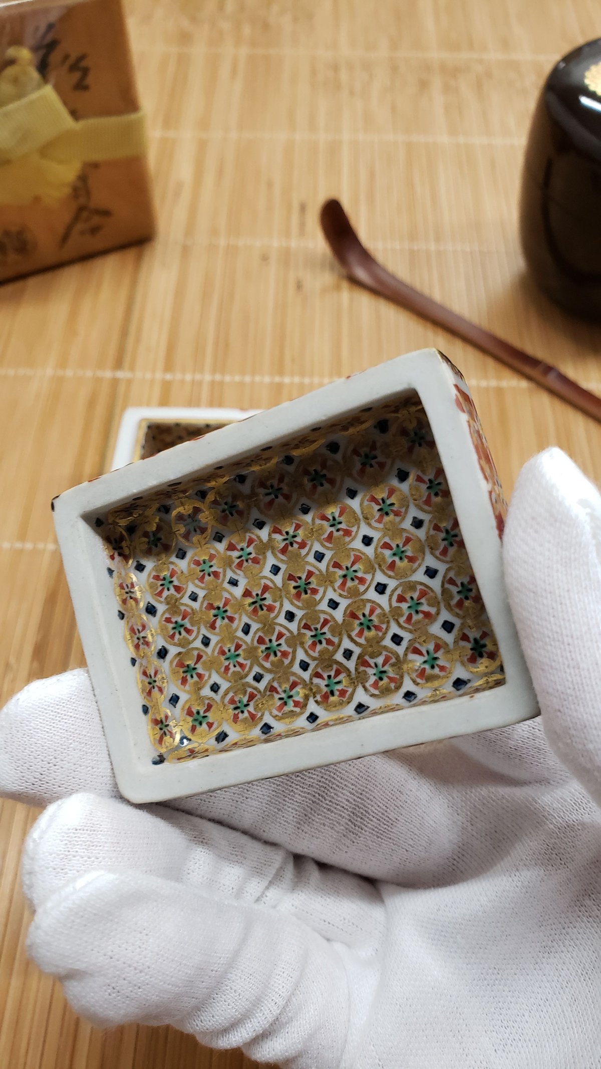 九谷焼 河上龍三氏作 香合 一品作 | つちや陶器店