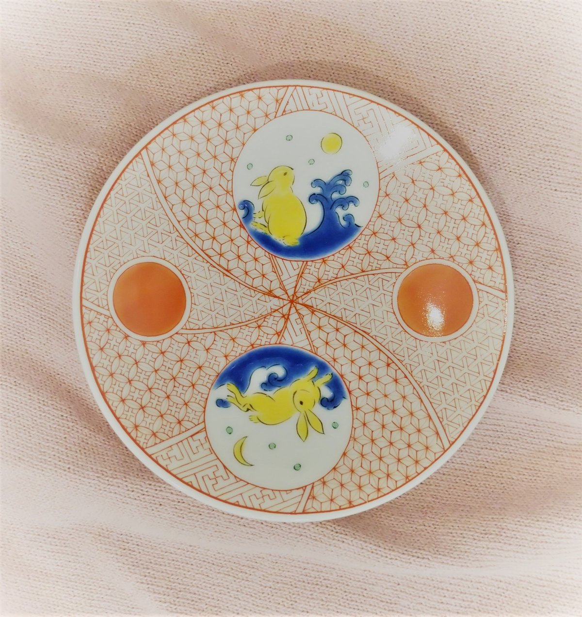 九谷焼 縁起絵変り うさぎ 豆皿 KSO-316 | つちや陶器店