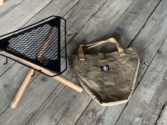 SOMABITO ソマビト 焚き火サイドスタンド テーブル SOMABITO (ソマビト) 焚火台用品 ヴィンテージカラー 焚火