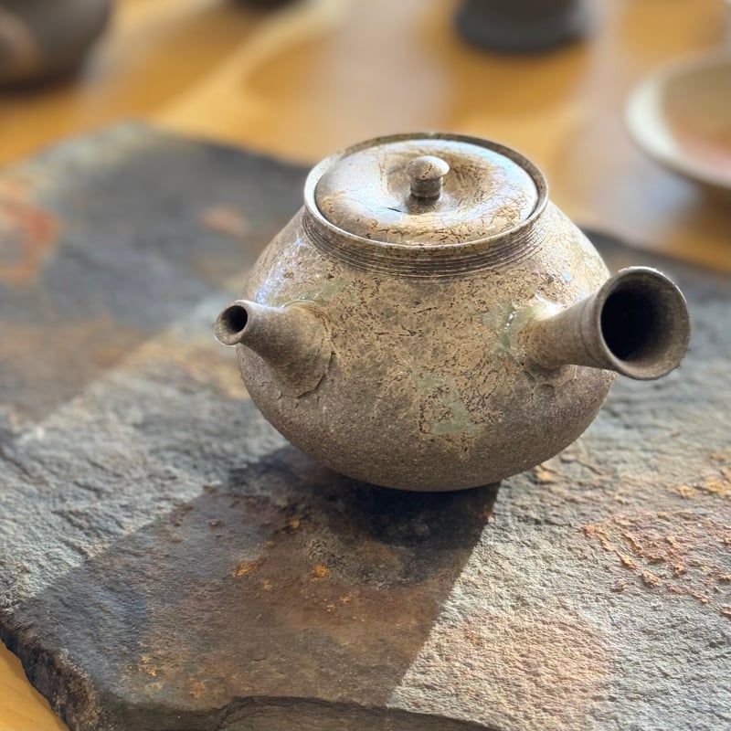 水野陽景 Yokei Mizuno 焼締 南蛮 藻掛け茶注(筋引きダルマ型） ST1011