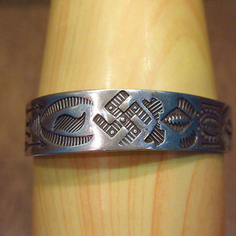 ビンテージ○ナバホスワスティカシルバーバングル○200716n3-bng