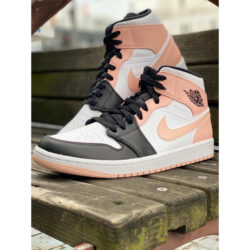 NIKE ナイキ AIR JORDAN1 MID エアジョーダン1 ミッドカット 白 黒 アー