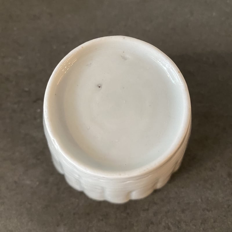 古伊万里白磁菊形猪口 | ～骨董のある暮らし～ 古伊万里 晴