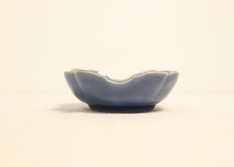 江戸中期瑠璃釉金彩薊図四弁小皿 | 吉祥寺PukuPuku