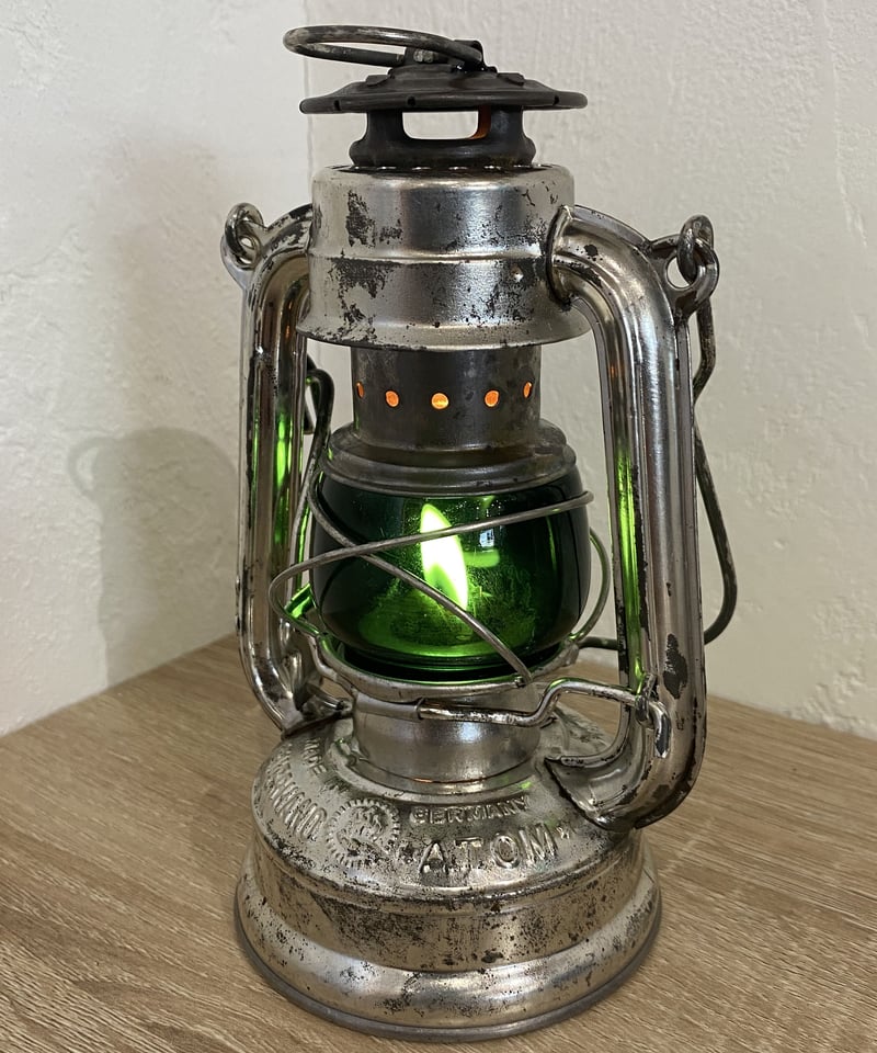 レアアイテム‼️幻級‼️FEUERHAND Nr.75 ATOM レアボディ＆グリーン