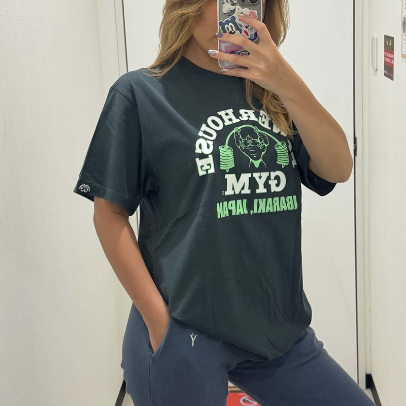 パワーハウスジムイバラキ オリジナルロゴTシャツ - グレイッシュ