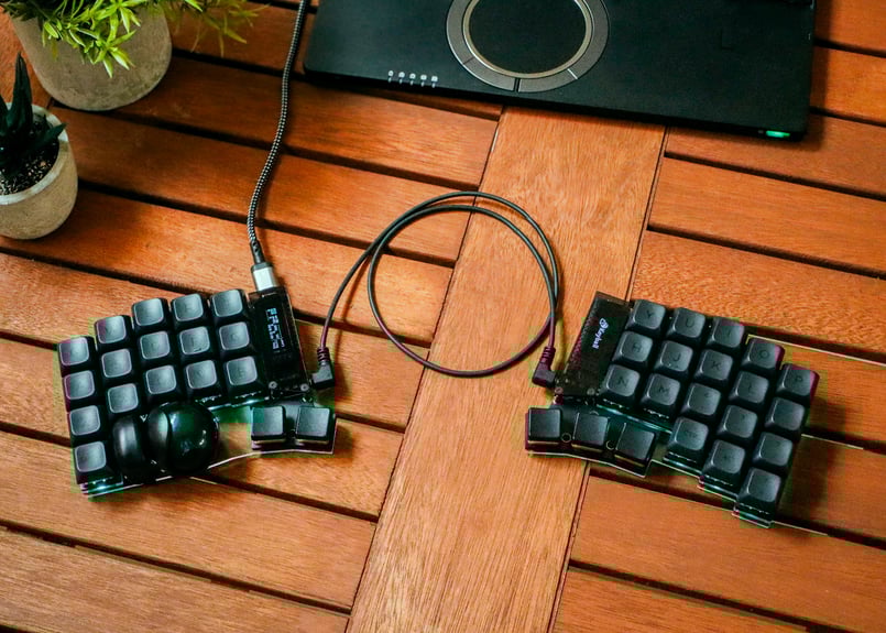 Keyball39 黒／白 | Shirogane Lab