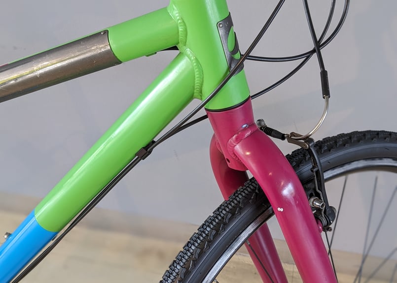 中古】GIANT SEEK R3 クロスバイク マルチカラー タイヤ新品サイズ