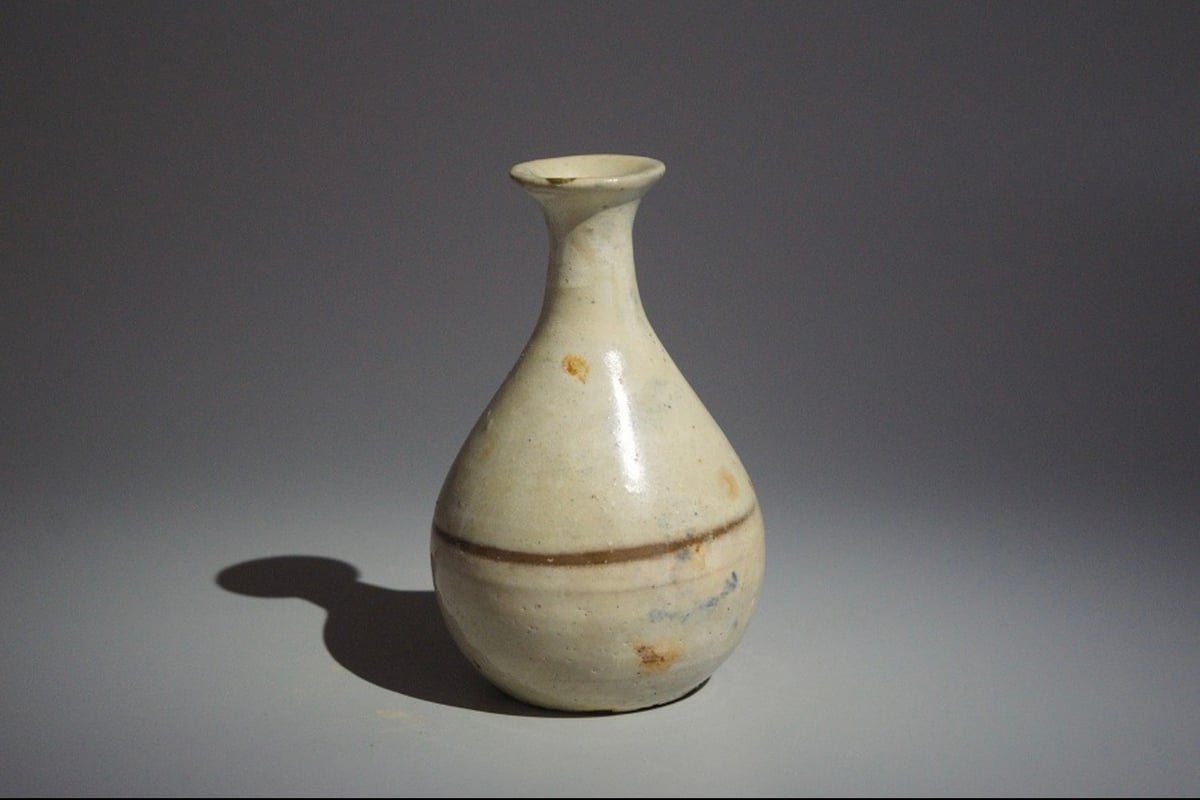 琉球壺屋焼 白釉徳利 | 古物屋次元 オンラインショップ