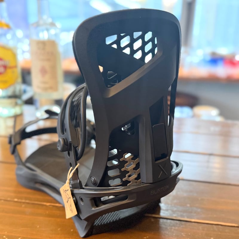 Burton Genesis X Black Matt M | MAGICISLAND