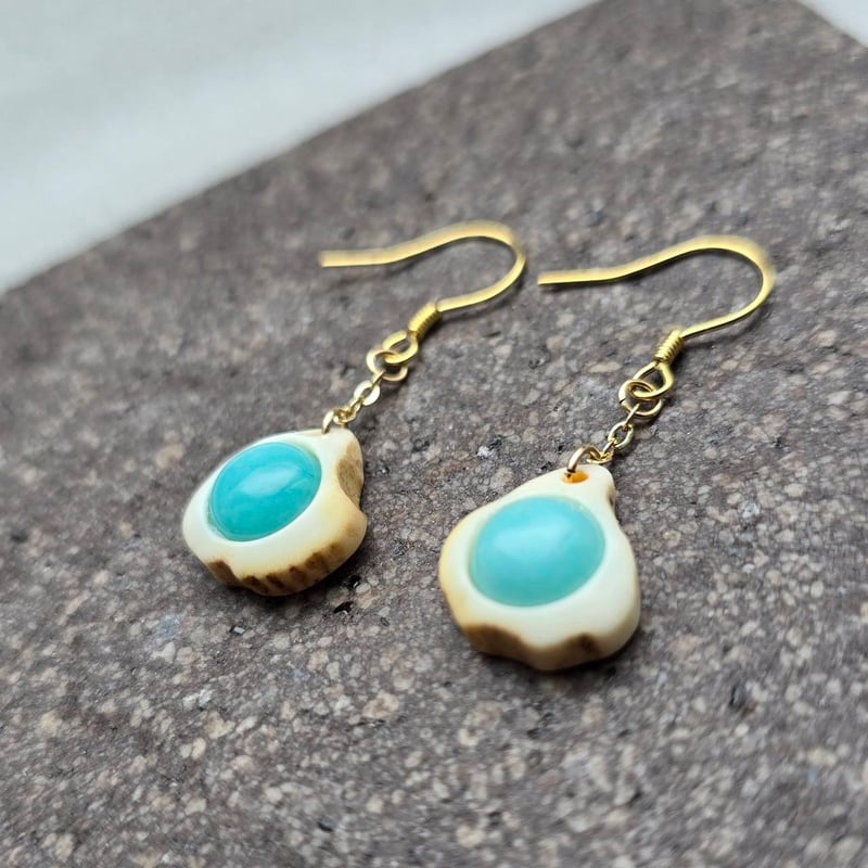 鹿の角 アマゾナイトのピアス | 鹿角工房～イランカラプテ～