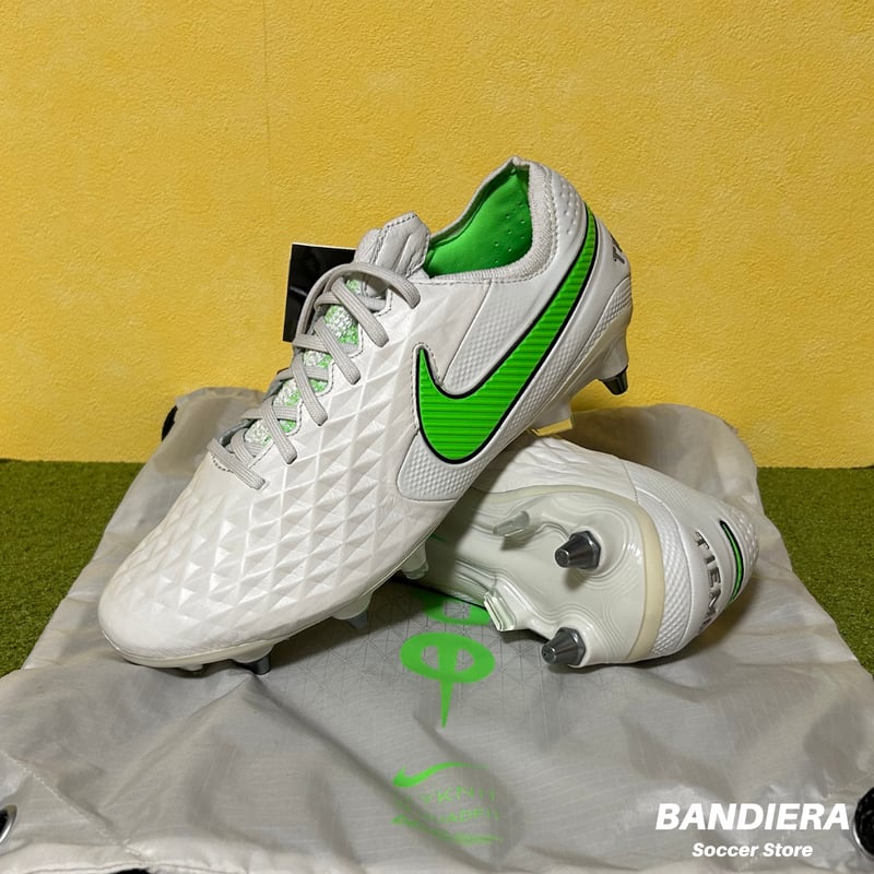 NIKE ナイキ サッカースパイク ティエンポ レジェンド 8 エリート SG