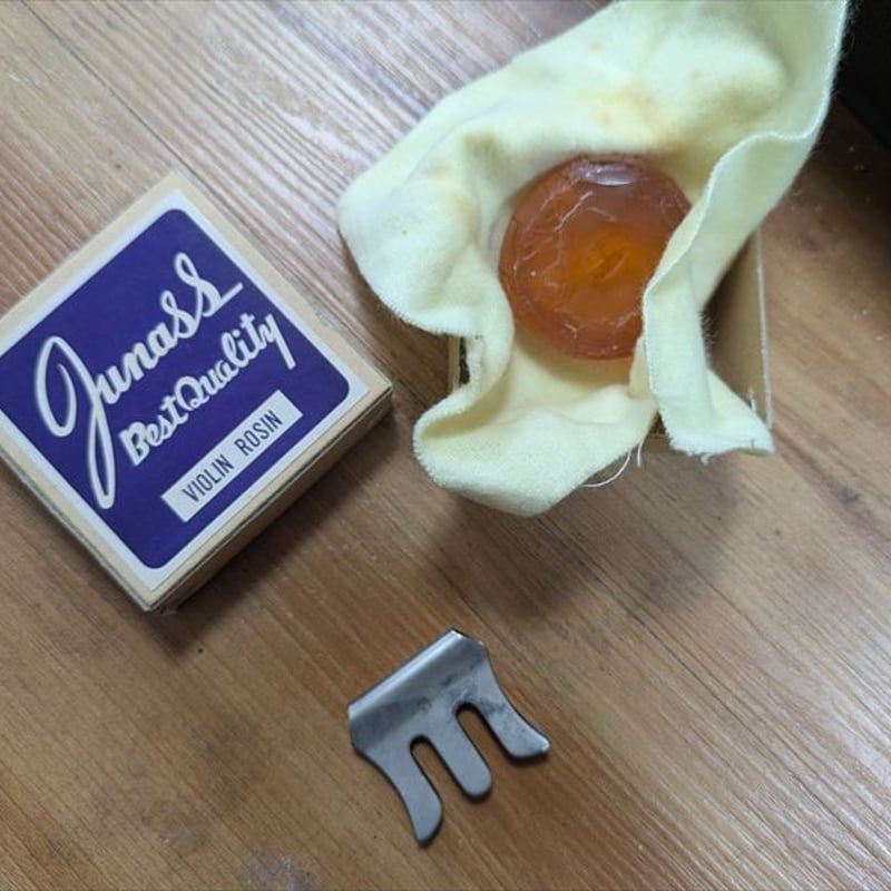 中古品】Hyojeong HV-100（Korea 4/4サイズ） バイオリン ケース・弓・