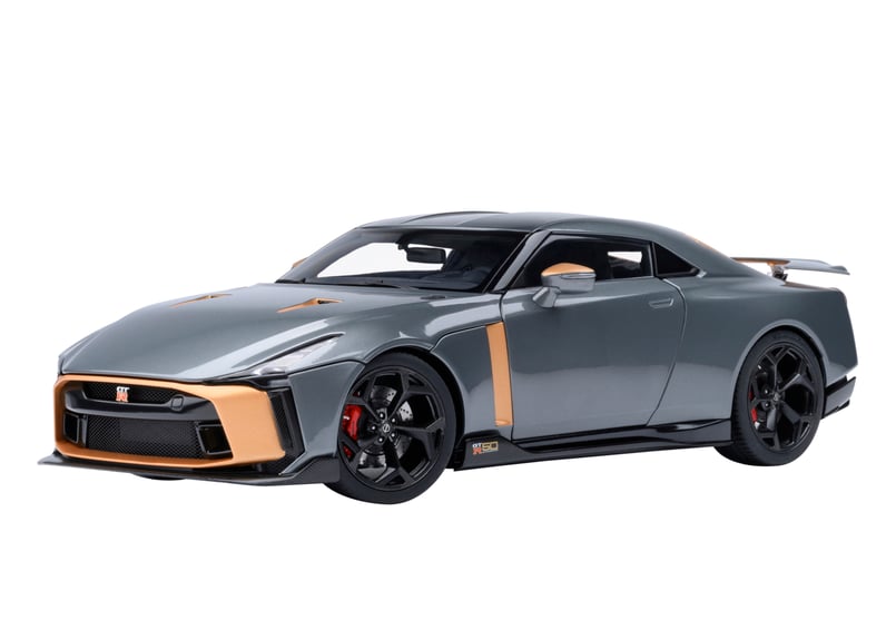 AUTOart 1/18 NISSAN GT-R50 by ITALDESIGN （グレー／ゴ