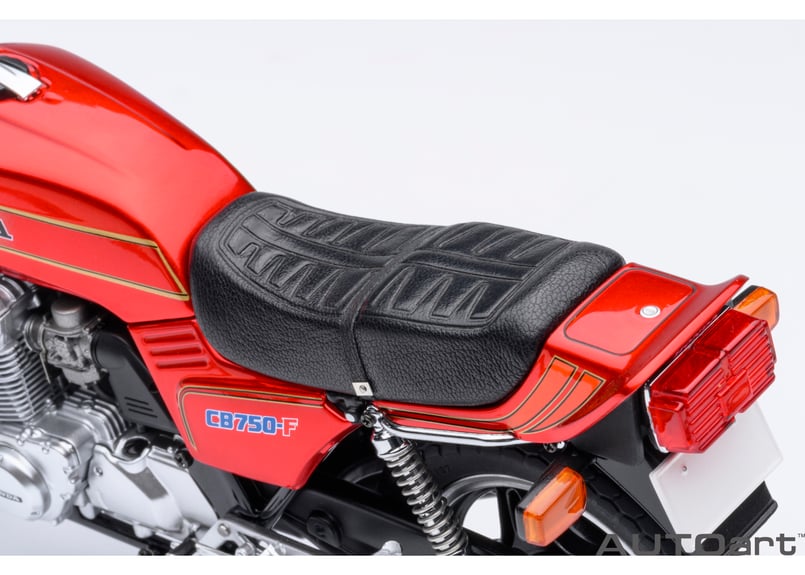 AUTOart 1/12 ホンダ CB750F 「バリバリ伝説」 （「巨摩 郡