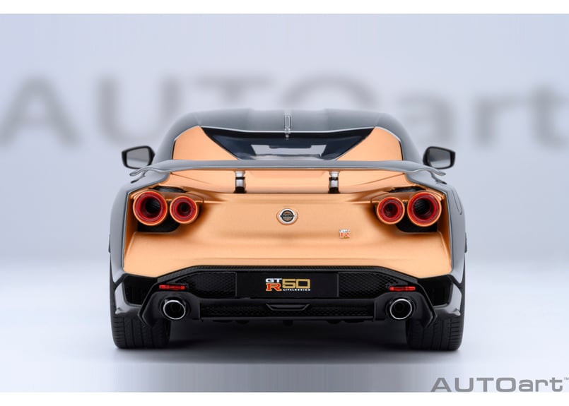 AUTOart 1/18 NISSAN GT-R50 by ITALDESIGN （グレー／ゴ