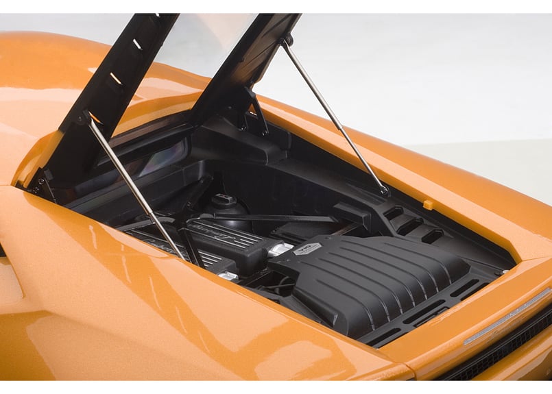 AUTOart 1/12 ランボルギーニ ウラカン LP610-4 (メタリック・オレンジ