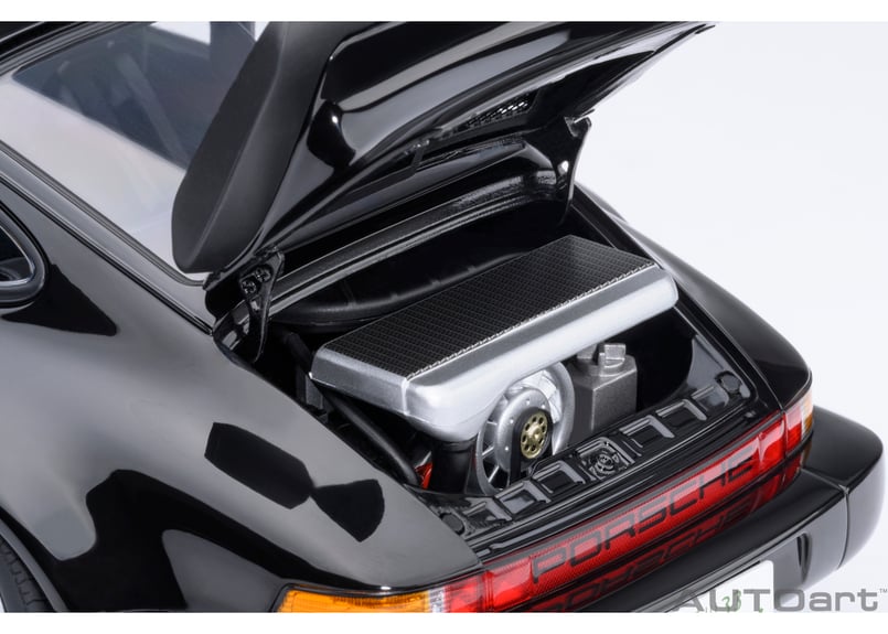 AUTOart 1/18 ポルシェ 911 （930） ターボ 「湾岸ミッドナイト