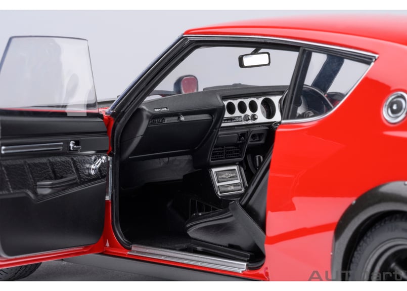 オンラインストア限定モデル” AUTOart 1/18 日産 スカイライン 2000GT-R