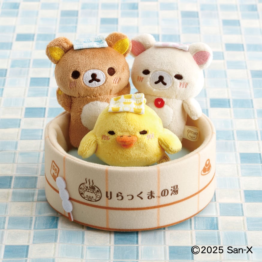 温泉でくつろぐリラックマたちに癒されるシーンぬいぐるみが登場