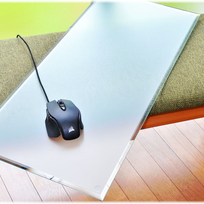 サラサラ質感・ゲーミングガラスマウスパッド【350㎜×450㎜×5㎜厚