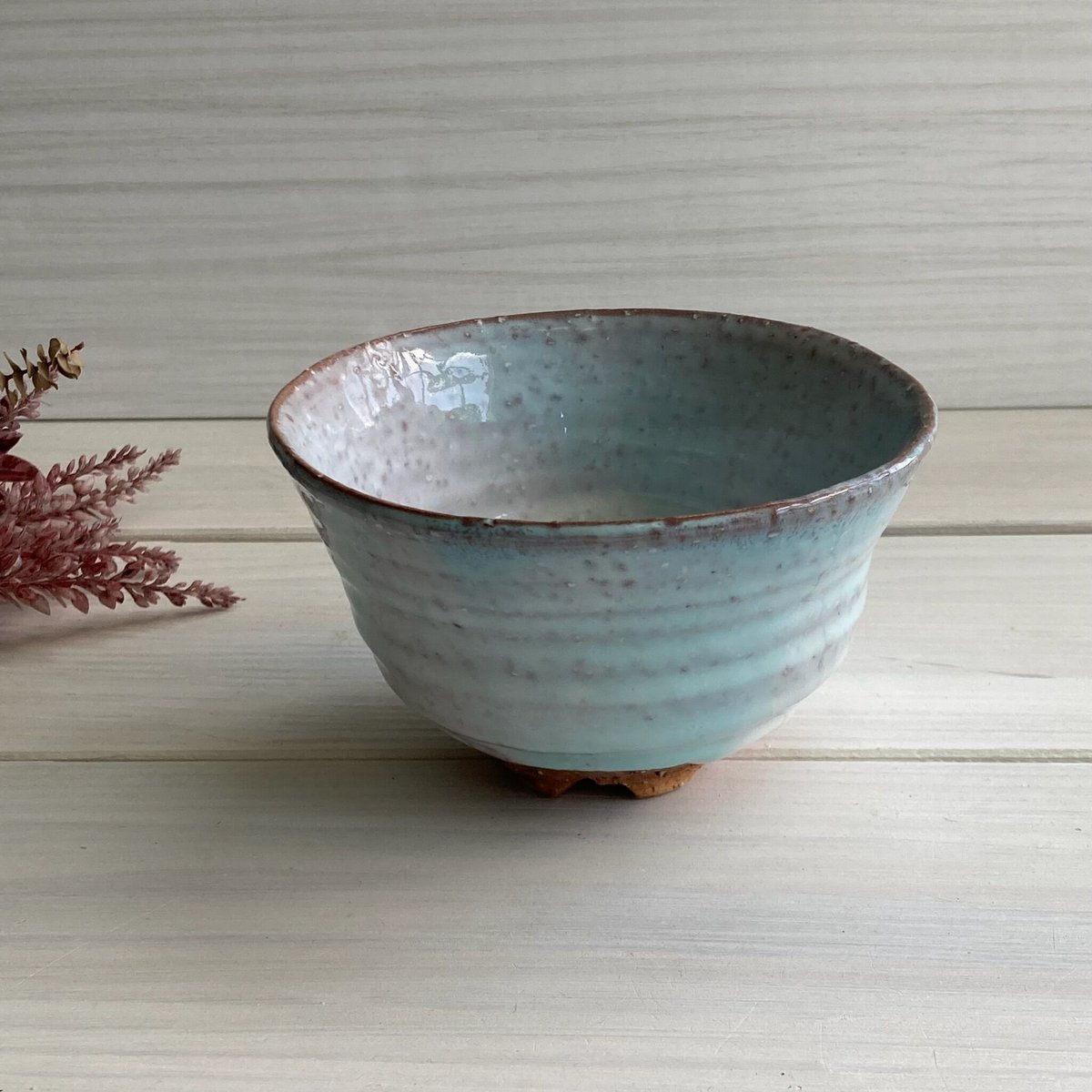 緑彩抹茶碗（桜高台）【桐箱入】 | 萩焼 窯元 緑栄窯 Ryokuei