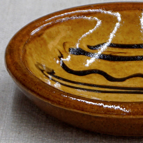 和食器 布志名焼 湯町窯 豆皿 9cm 浪紋濃茶 黄釉 | うつわの店