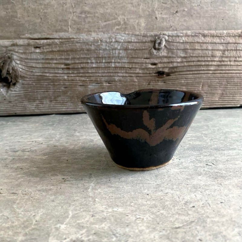 益子焼 黒柿釉鉄流し片口鉢（小） | MatsuBokkuri