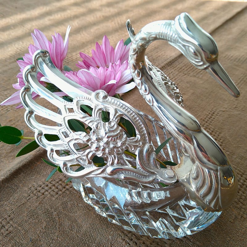 ヴィンテージのスウェーデンシルバー835/クリスタルガラスの大きな白鳥