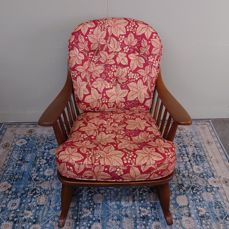 ロッキングチェア　柏木工　ヴィンテージチェア 柏木工 KASHIWA ロッキングチェア 飛騨家具 アンティーク調 揺り椅子