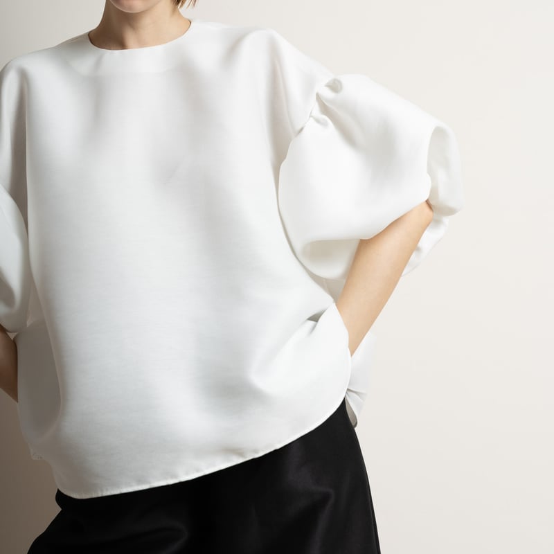 Whip Ballon Sleeve BL white | HEVE