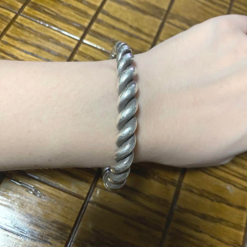 KARENSILVER カレンシルバー カレン族 ツイスト 重量 バングル