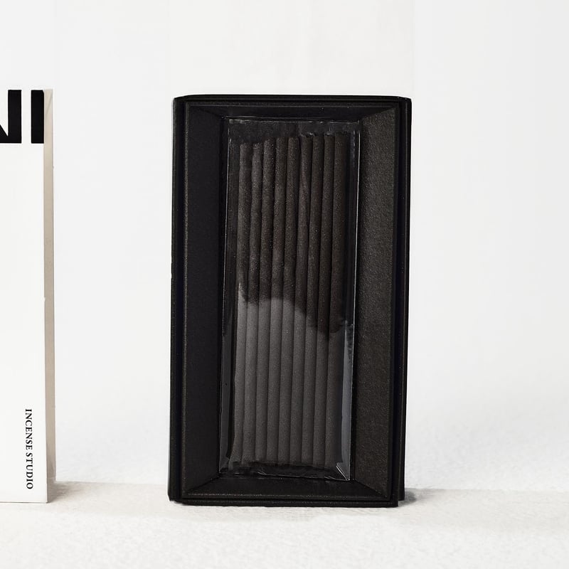 A Clockwork Orange｜時計じかけのオレンジ | AGNI TOKYO