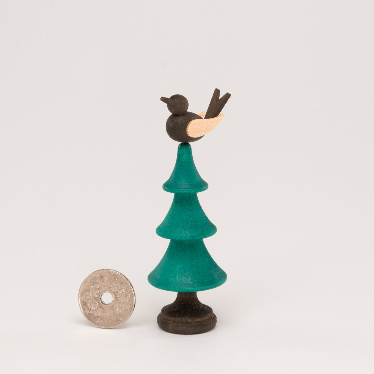 ドイツ ザイフェン 人形 もみの木と小鳥たち 木製 | こぐま舎