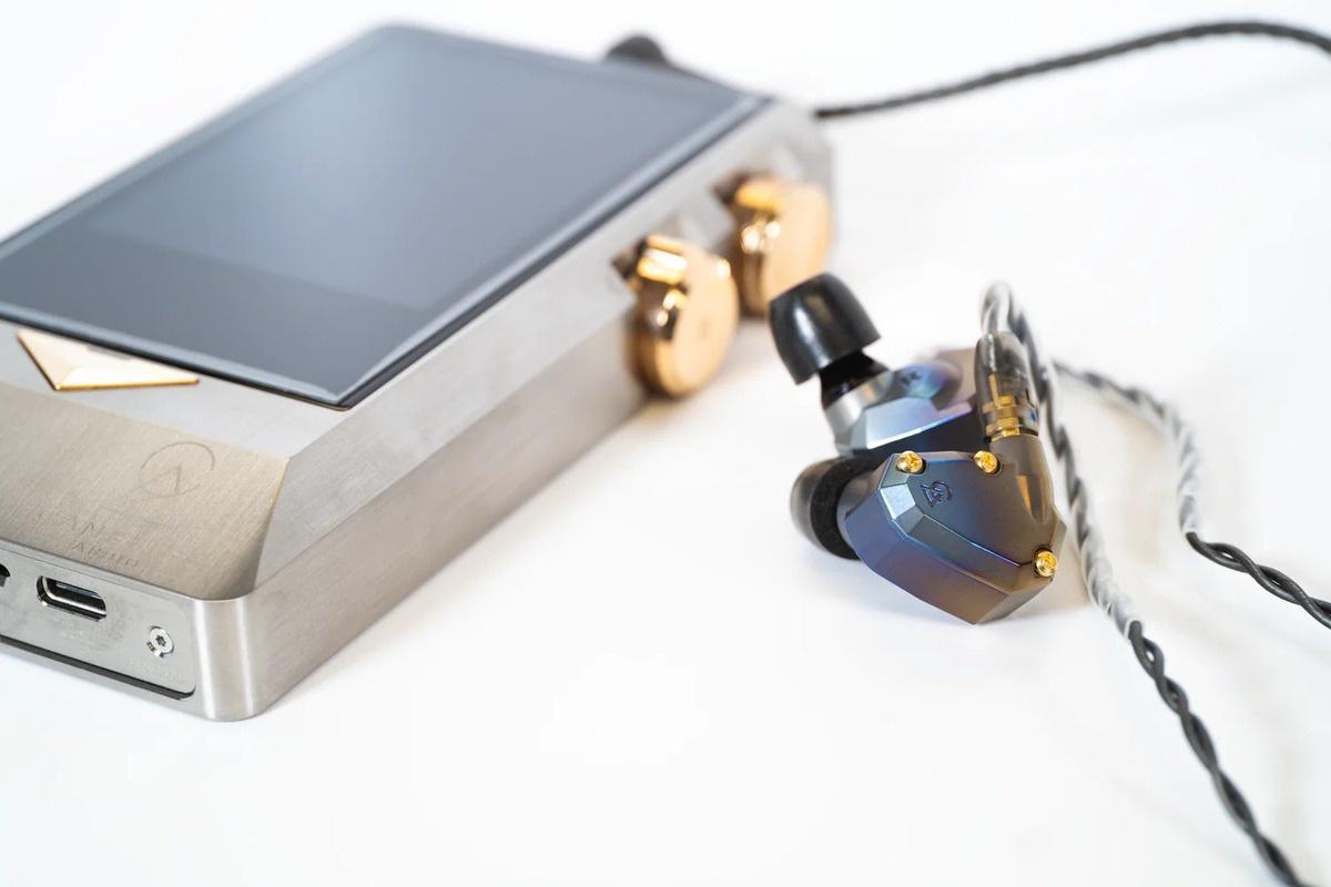 Campfire Audio's Releases Moon Rover Limited Edition Earphones