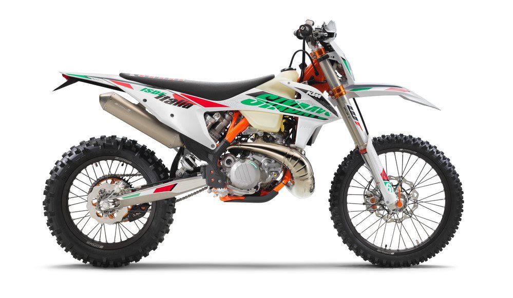 KTM 300 EXC TPI Sixdays 2022 - technical data, prices, reviews